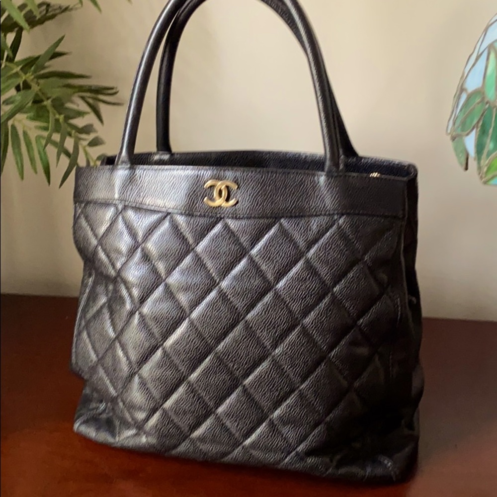 Chanel caviar bag
